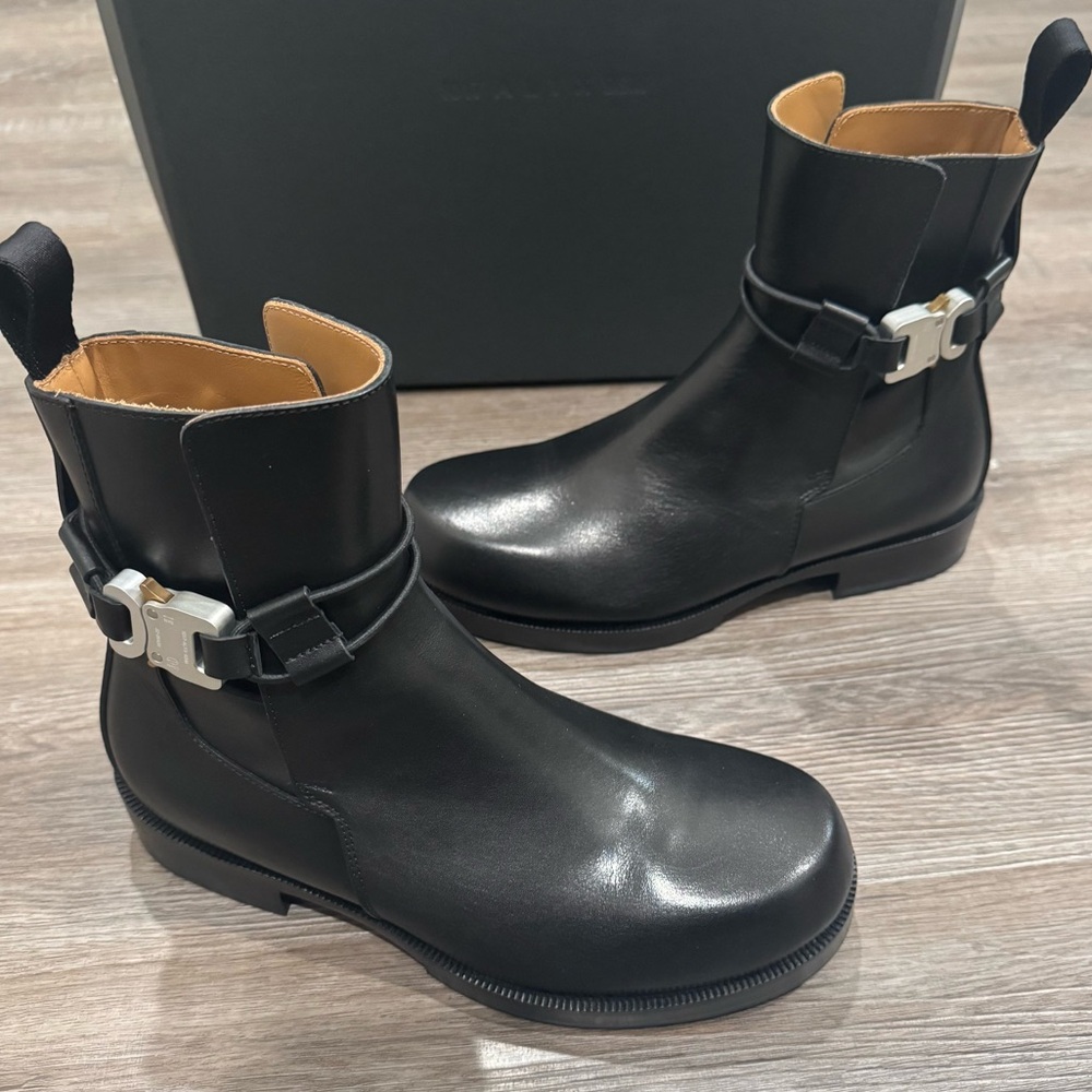 1017 ALYX 9SM Low Buckle Logo Black Leather Boots